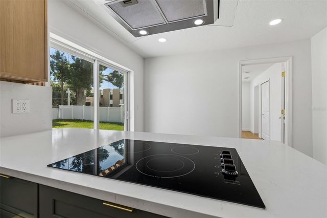 2102 W FERRIS AVENUE, Tampa, FL 33603