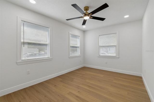 2102 W FERRIS AVENUE, Tampa, FL 33603