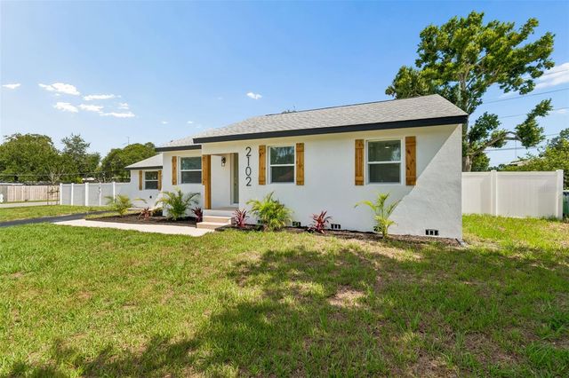 2102 W FERRIS AVENUE, Tampa, FL 33603