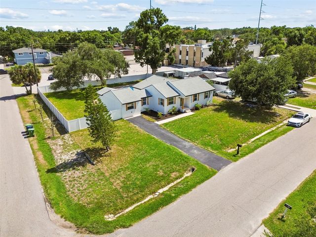 2102 W FERRIS AVENUE, Tampa, FL 33603