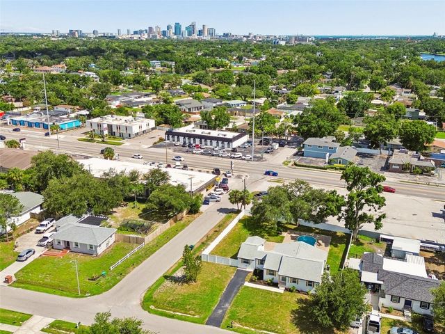2102 W FERRIS AVENUE, Tampa, FL 33603