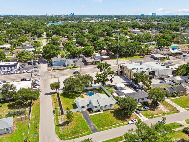 2102 W FERRIS AVENUE, Tampa, FL 33603