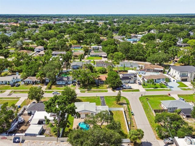 2102 W FERRIS AVENUE, Tampa, FL 33603