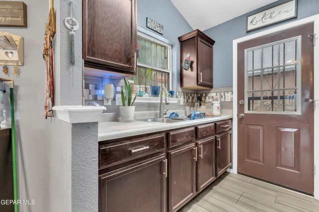 3460 Chickasaw Drive, El Paso, TX 79936