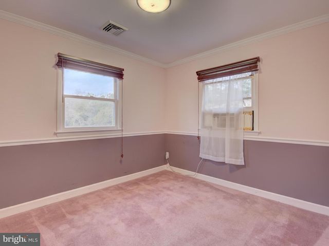 1108-B SHAKER WOODS RD, Herndon, VA 20170