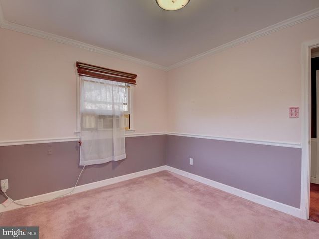 1108-B SHAKER WOODS RD, Herndon, VA 20170