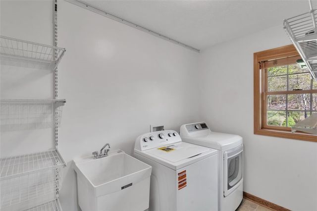 9227 Marshall Rd, Cranberry Twp, PA 16066