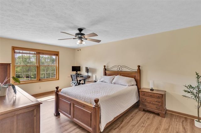 9227 Marshall Rd, Cranberry Twp, PA 16066