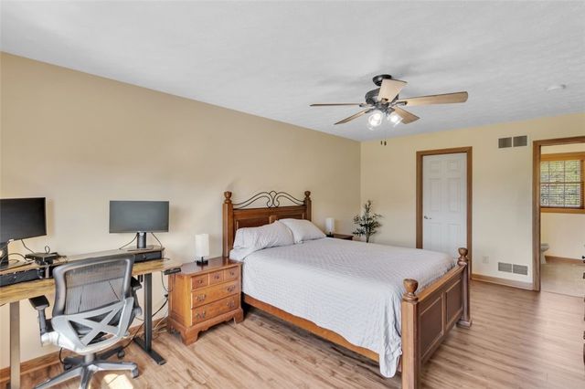 9227 Marshall Rd, Cranberry Twp, PA 16066