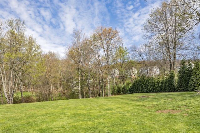 9227 Marshall Rd, Cranberry Twp, PA 16066