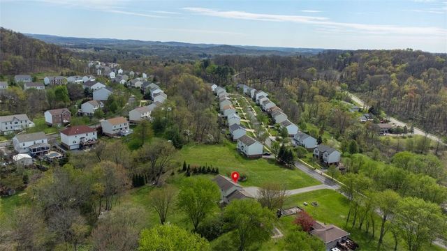 9227 Marshall Rd, Cranberry Twp, PA 16066