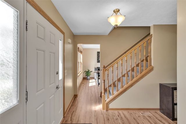 9227 Marshall Rd, Cranberry Twp, PA 16066