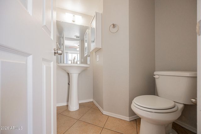 1055 W 5TH Street 18, Tempe, AZ 85281