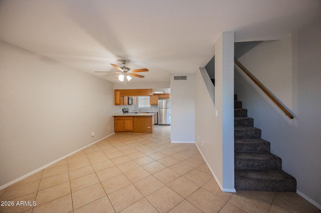 1055 W 5TH Street 18, Tempe, AZ 85281