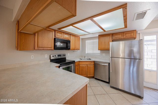 1055 W 5TH Street 18, Tempe, AZ 85281