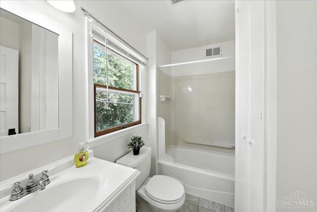 2506 North Avenue, Middletown, OH 45042