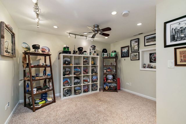 502 Vernon Drive, Oswego, IL 60543