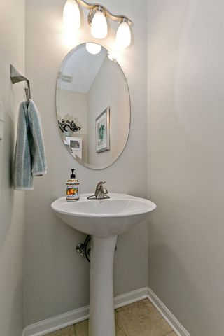 502 Vernon Drive, Oswego, IL 60543