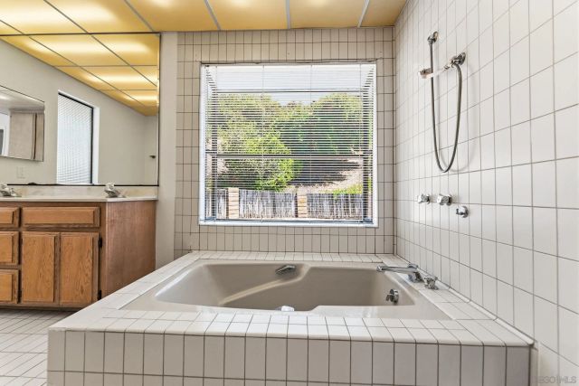 1330 Ridgeview Way, Bonita, CA 91902