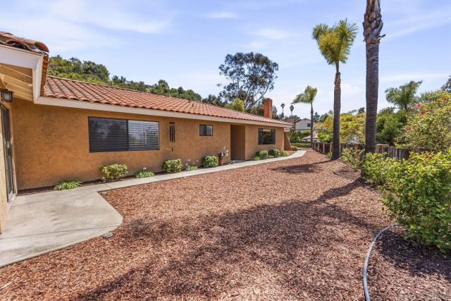 1330 Ridgeview Way, Bonita, CA 91902