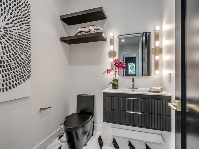 4424 Redbud Circle, Oklahoma City, OK 73111