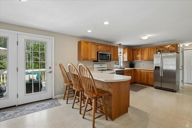 74 Hilliard Road, Chichester, NH 03258