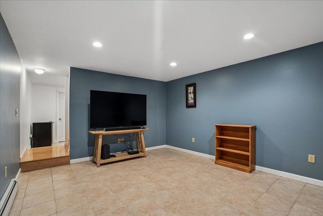 74 Hilliard Road, Chichester, NH 03258