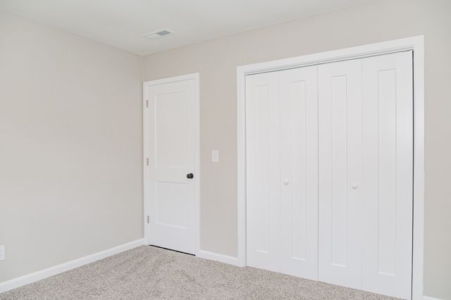 1221 Hillcrest Dr, Manchester, TN 37355