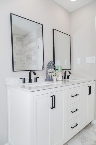 1221 Hillcrest Dr, Manchester, TN 37355