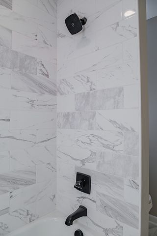 1221 Hillcrest Dr, Manchester, TN 37355