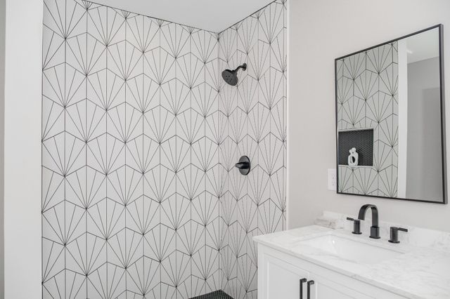 1221 Hillcrest Dr, Manchester, TN 37355