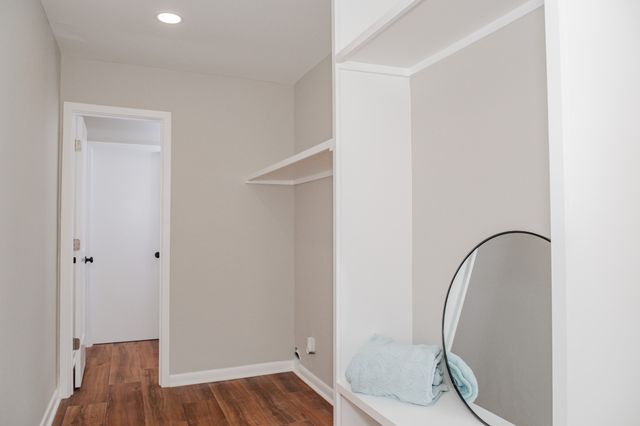 1221 Hillcrest Dr, Manchester, TN 37355