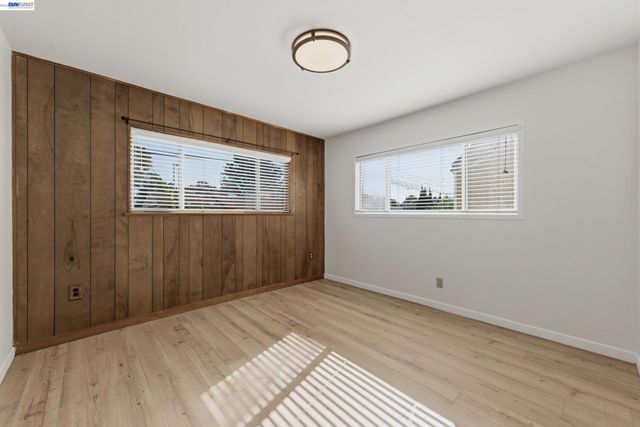 3586 Somerset Ave, Castro Valley, CA 94546