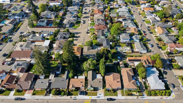 3586 Somerset Ave, Castro Valley, CA 94546