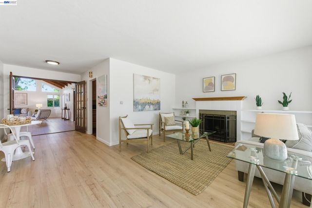 3586 Somerset Ave, Castro Valley, CA 94546