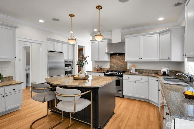 8545 Densmore Avenue N, Seattle, WA 98103