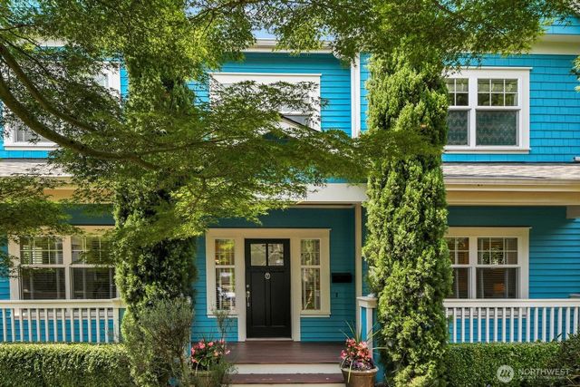 8545 Densmore Avenue N, Seattle, WA 98103