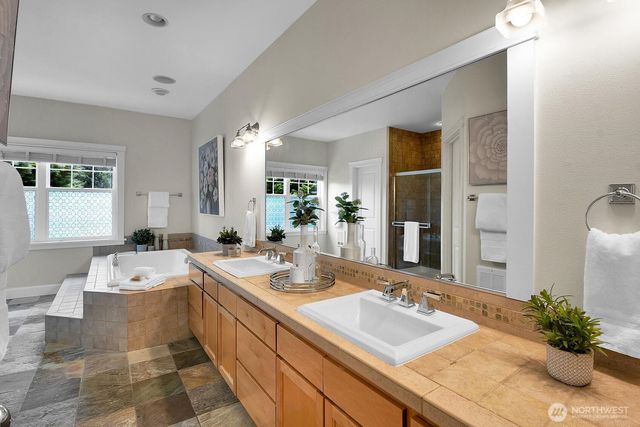 8545 Densmore Avenue N, Seattle, WA 98103