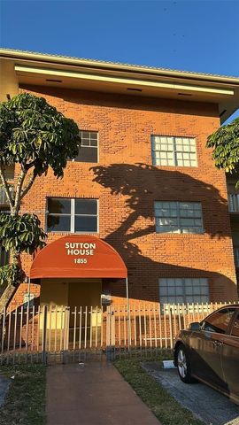 1885 NE 121st St 21, North Miami, FL 33181