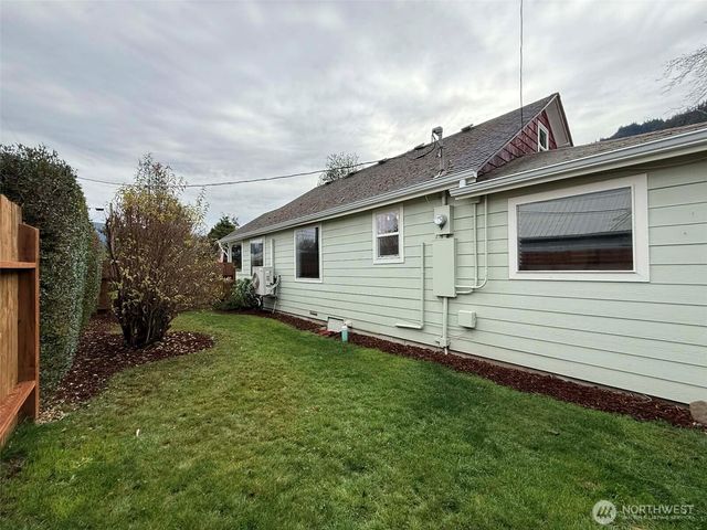 254 5th Street, Morton, WA 98356
