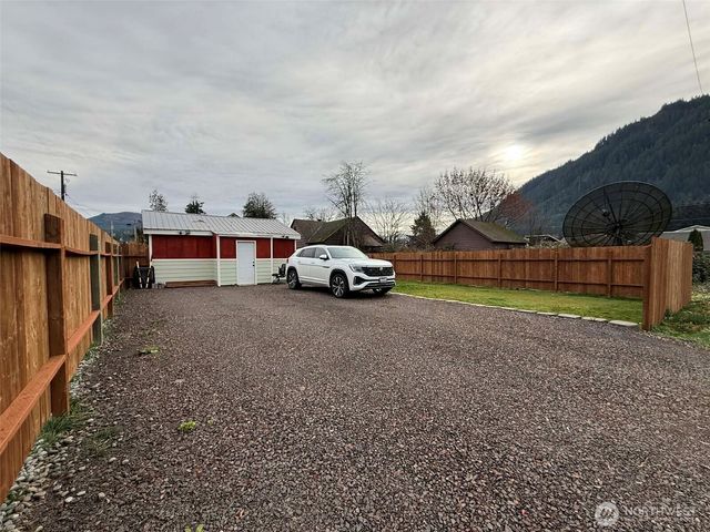 254 5th Street, Morton, WA 98356