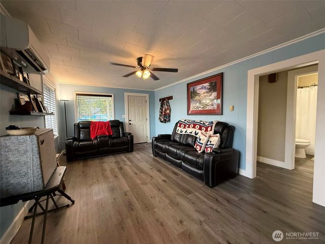 254 5th Street, Morton, WA 98356