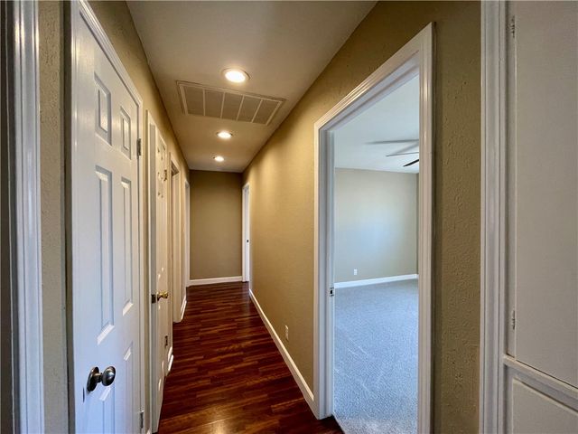 110 Rogers Circle Drive, Springdale, AR 72764