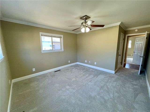 110 Rogers Circle Drive, Springdale, AR 72764