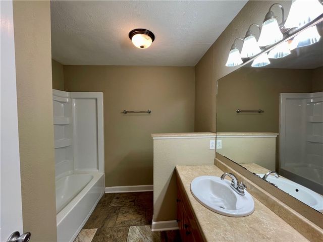 110 Rogers Circle Drive, Springdale, AR 72764