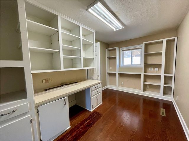 110 Rogers Circle Drive, Springdale, AR 72764