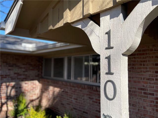 110 Rogers Circle Drive, Springdale, AR 72764