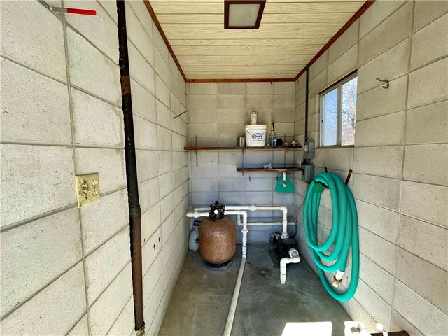 110 Rogers Circle Drive, Springdale, AR 72764