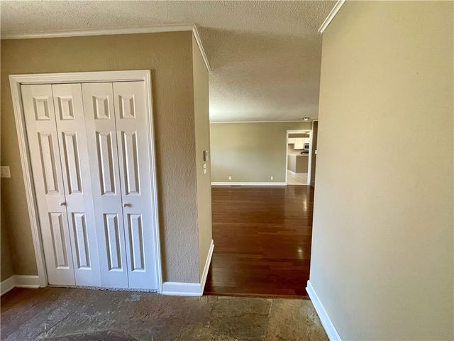 110 Rogers Circle Drive, Springdale, AR 72764