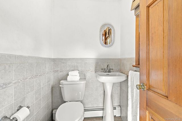 8 Lancaster Avenue, Montrose, NY 10548